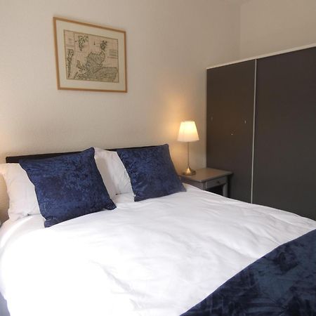 Central 2-Bed Flat In エディンバラ エクステリア 写真