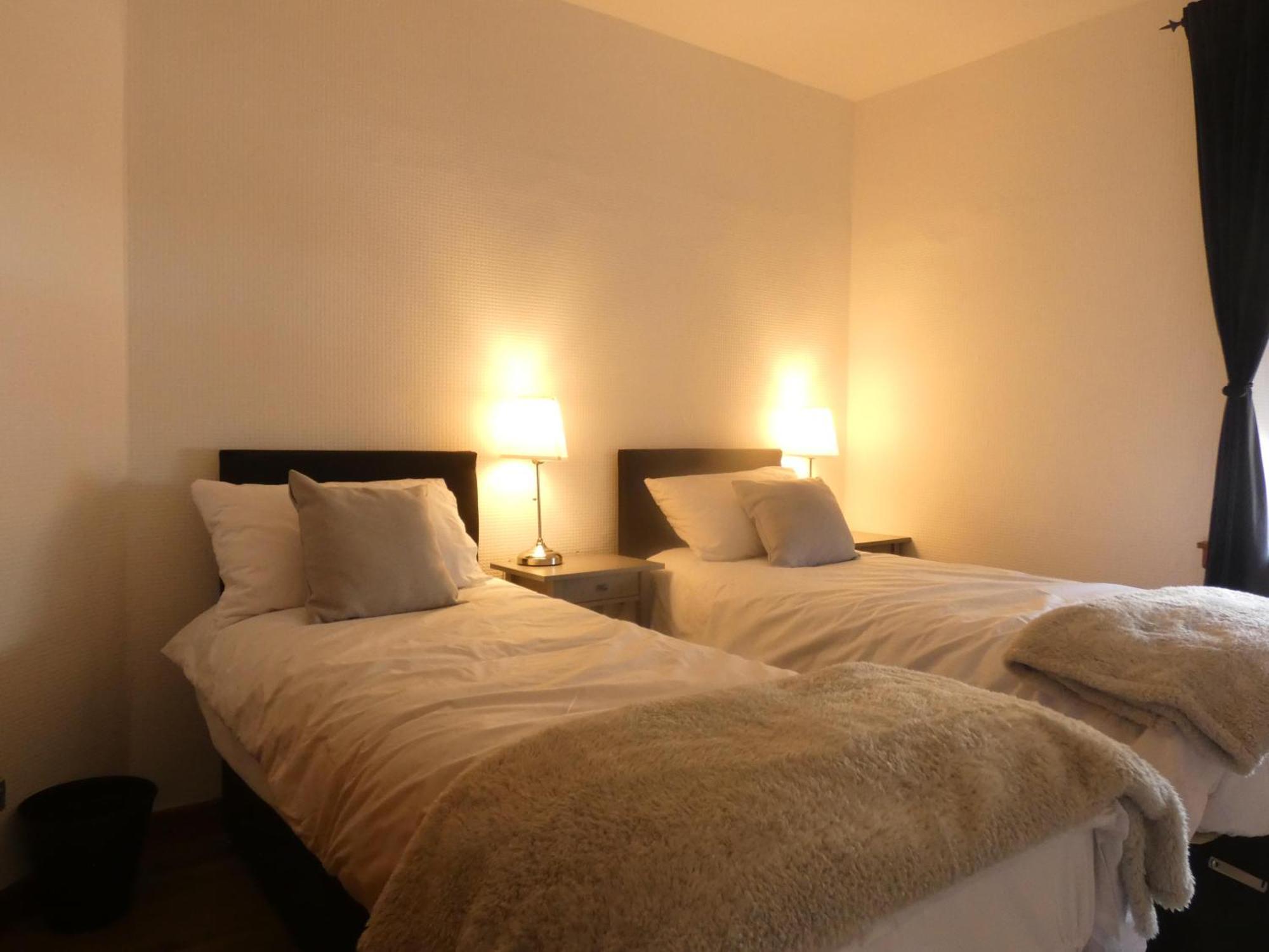 Central 2-Bed Flat In エディンバラ エクステリア 写真